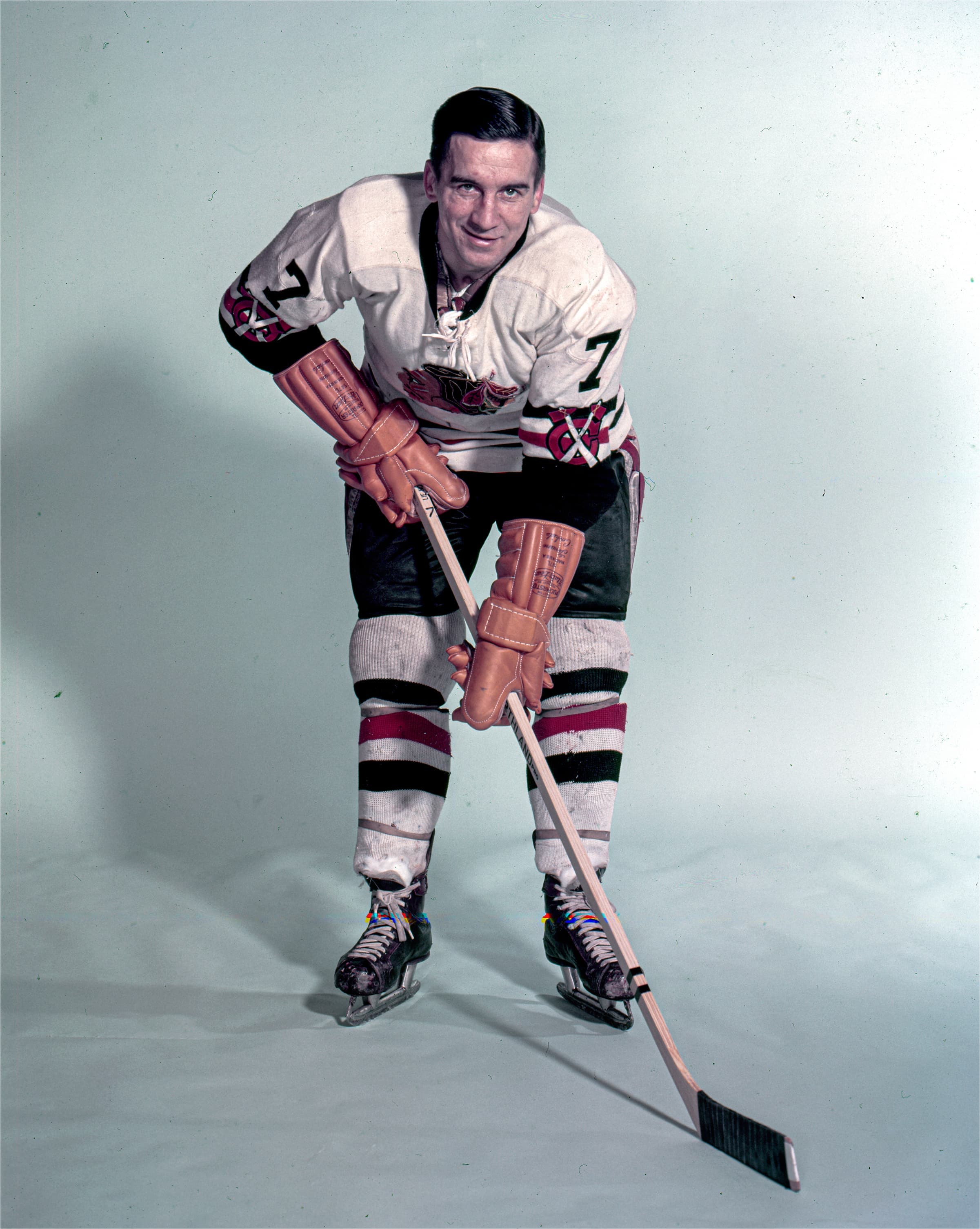 Ted Lindsay traded to the Chicago Blackhawks