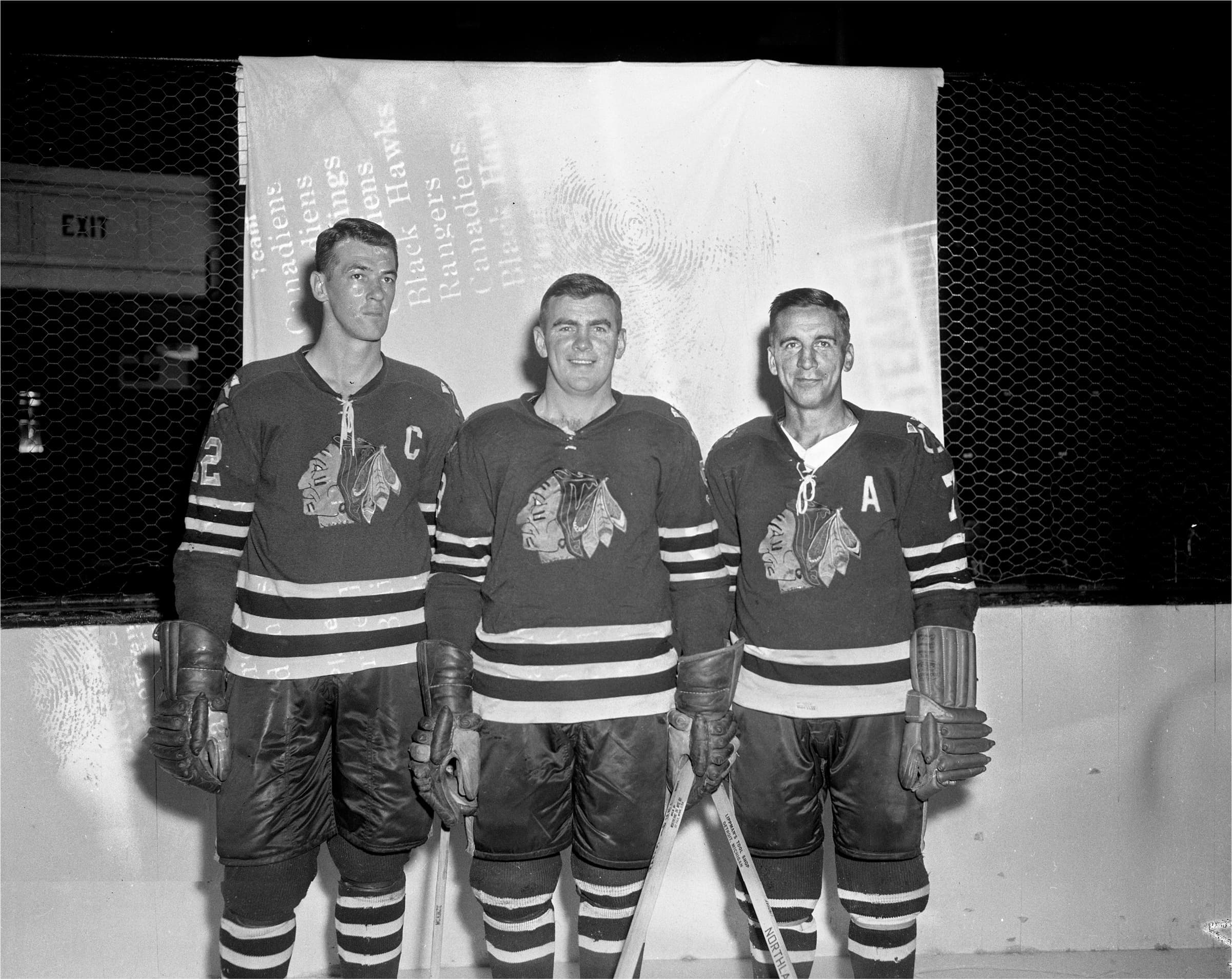 Ted Lindsay and teammates Chicago Blackhawks
